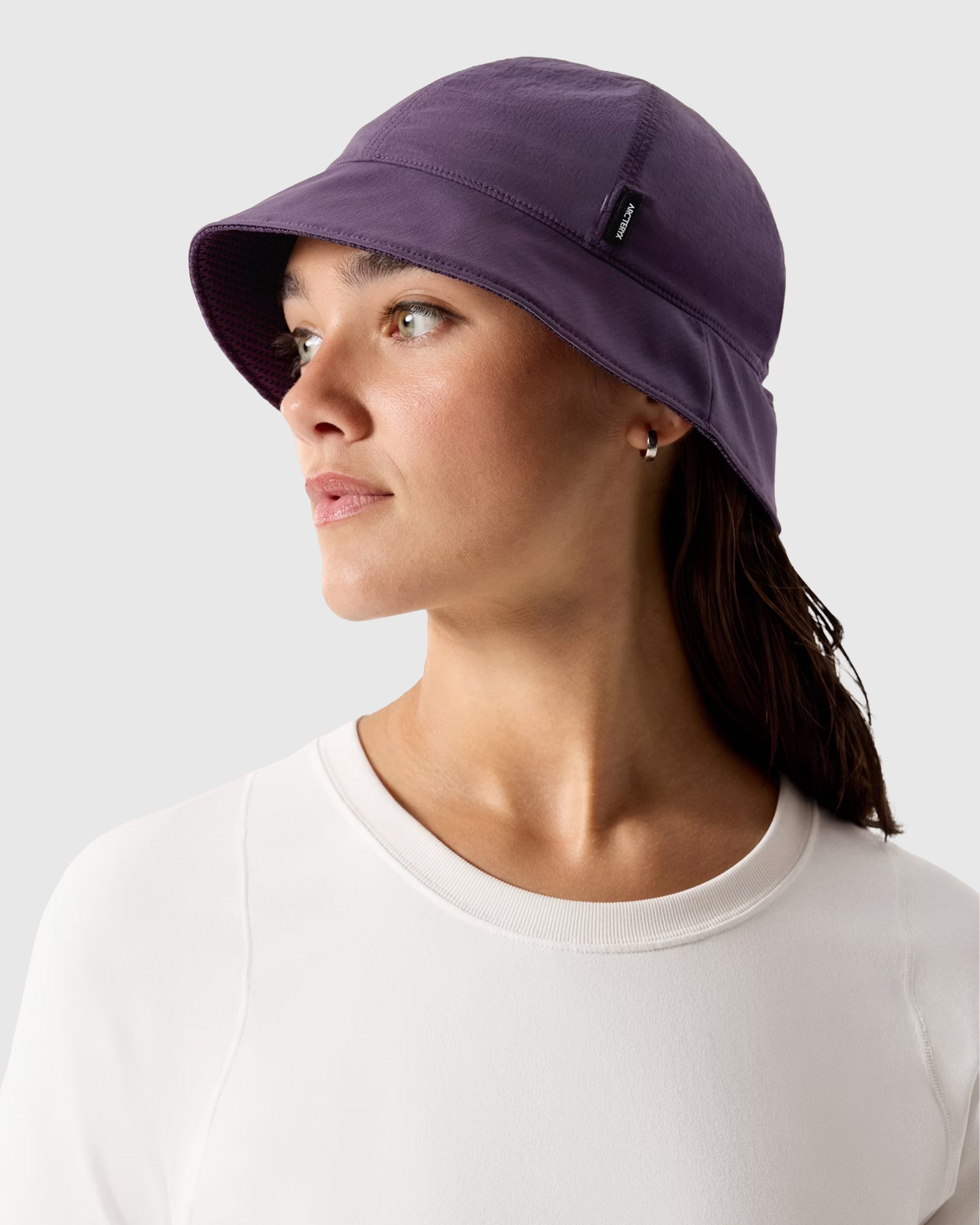 Sinsola Short Brim Bucket Hat