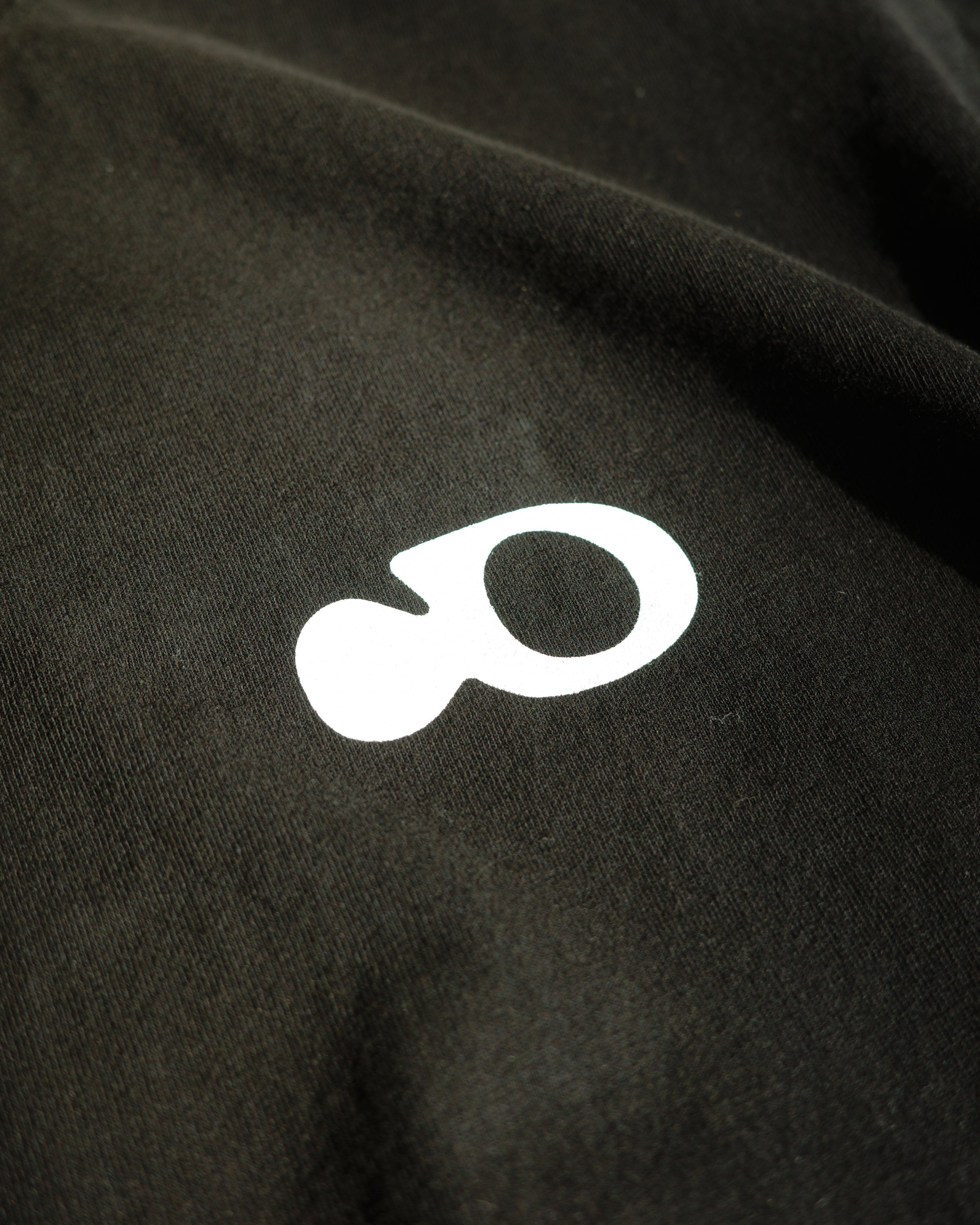 STORE TEE