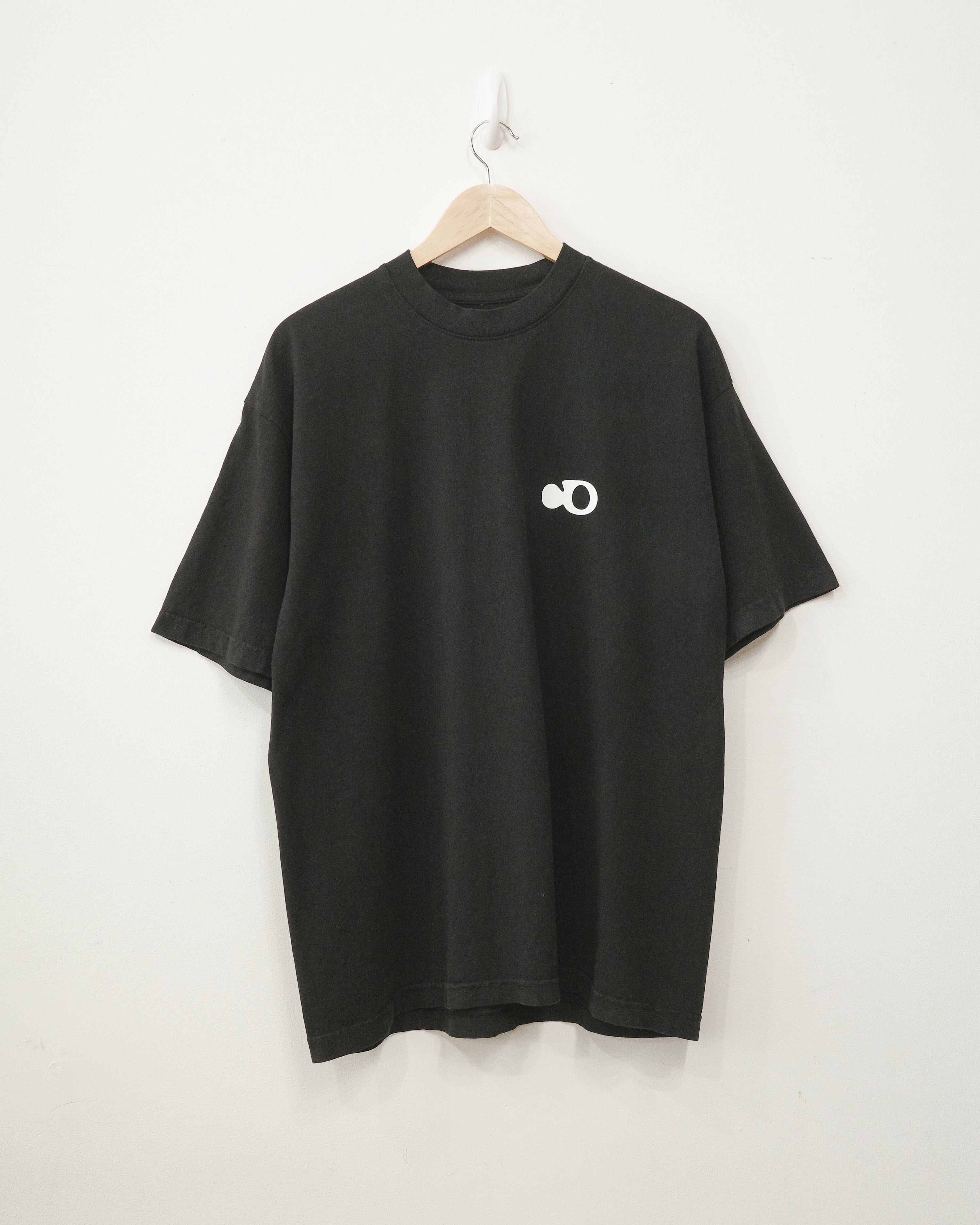 STORE TEE